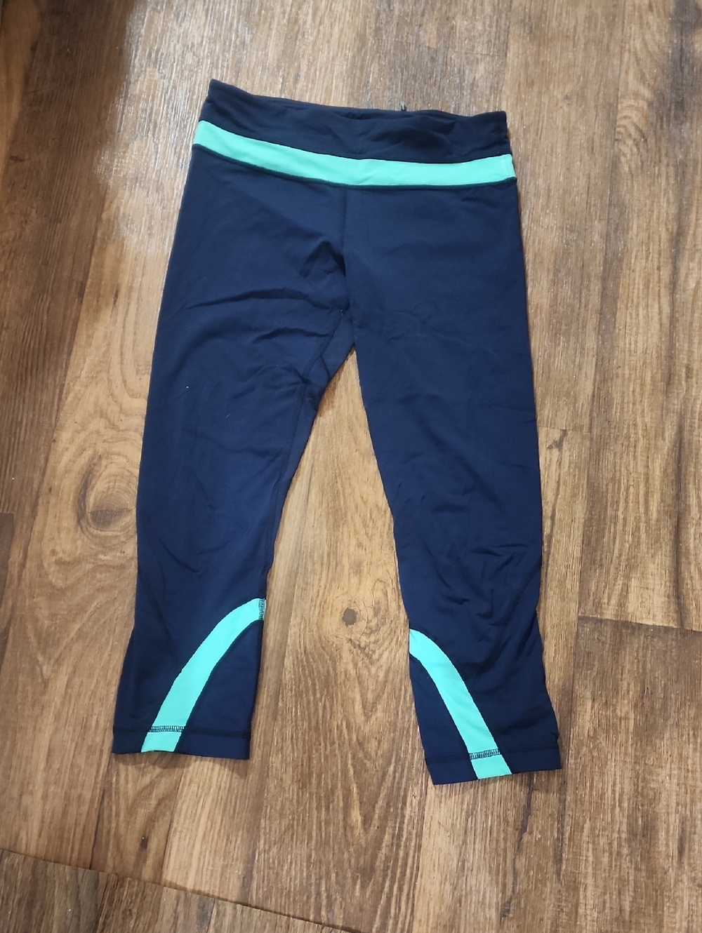 lululemon athletica Navy Muscle Capri with Teal Accents